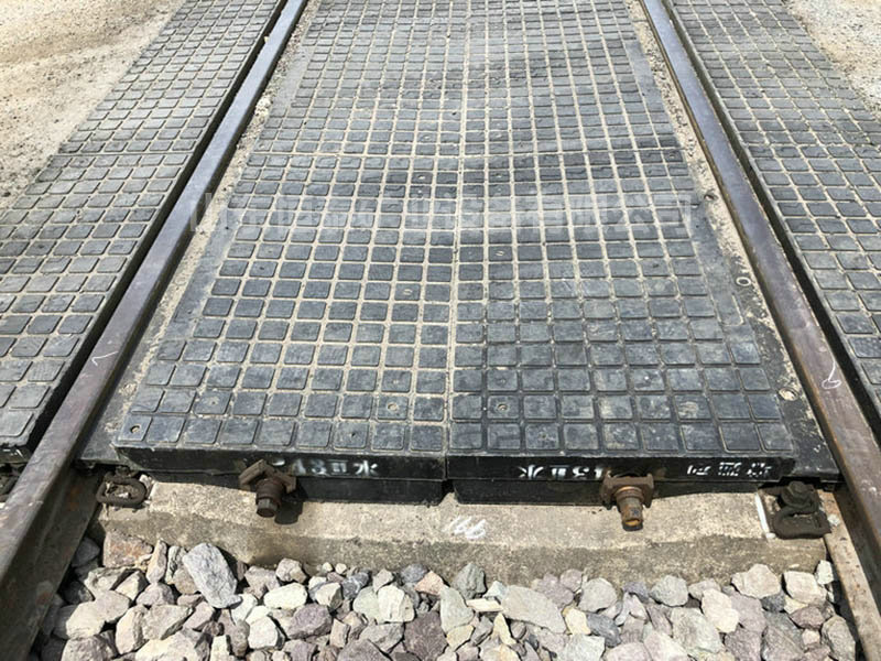 p43铁路橡胶道口板2